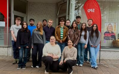 Viele junge Menschen wollen mitgestalten! ✊🌹